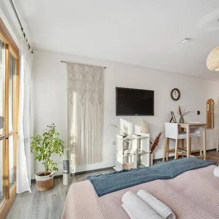 Sali Homes - Cozy Studio Near Bayreuth Train Station With Terrace, Garden View & Free Wi-Fi Exterior photo
