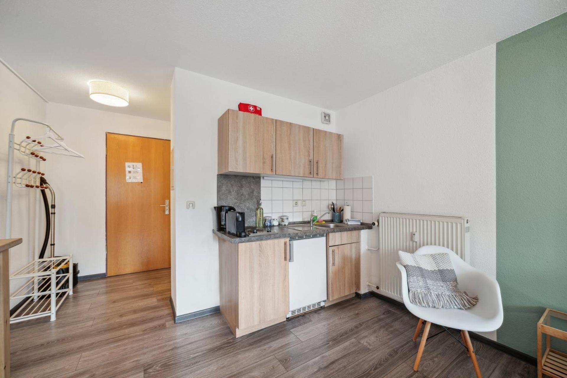 Sali Homes - Cozy Near Train Station With Terrace, Garden View & Free Wi-fi