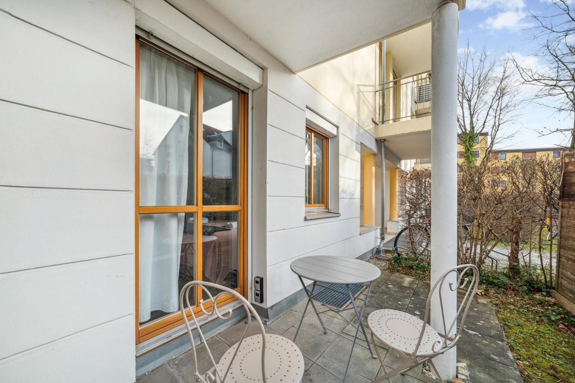 Apartment Sali Homes - Cozy Near Train Station With Terrace, Garden View & Free Wi-fi